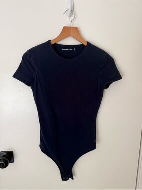 Abercrombie & Fitch Women's Navy Blue Short-Sleeve Bodysuit, Size Small